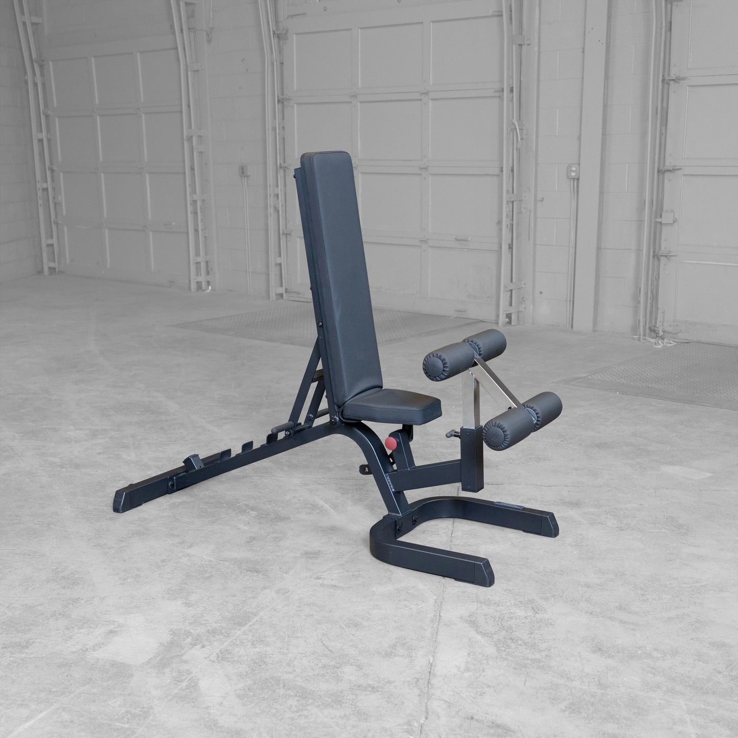 - GFID71B Heavy Duty Adjustable Bench with Leg Hold down Included - BLACK