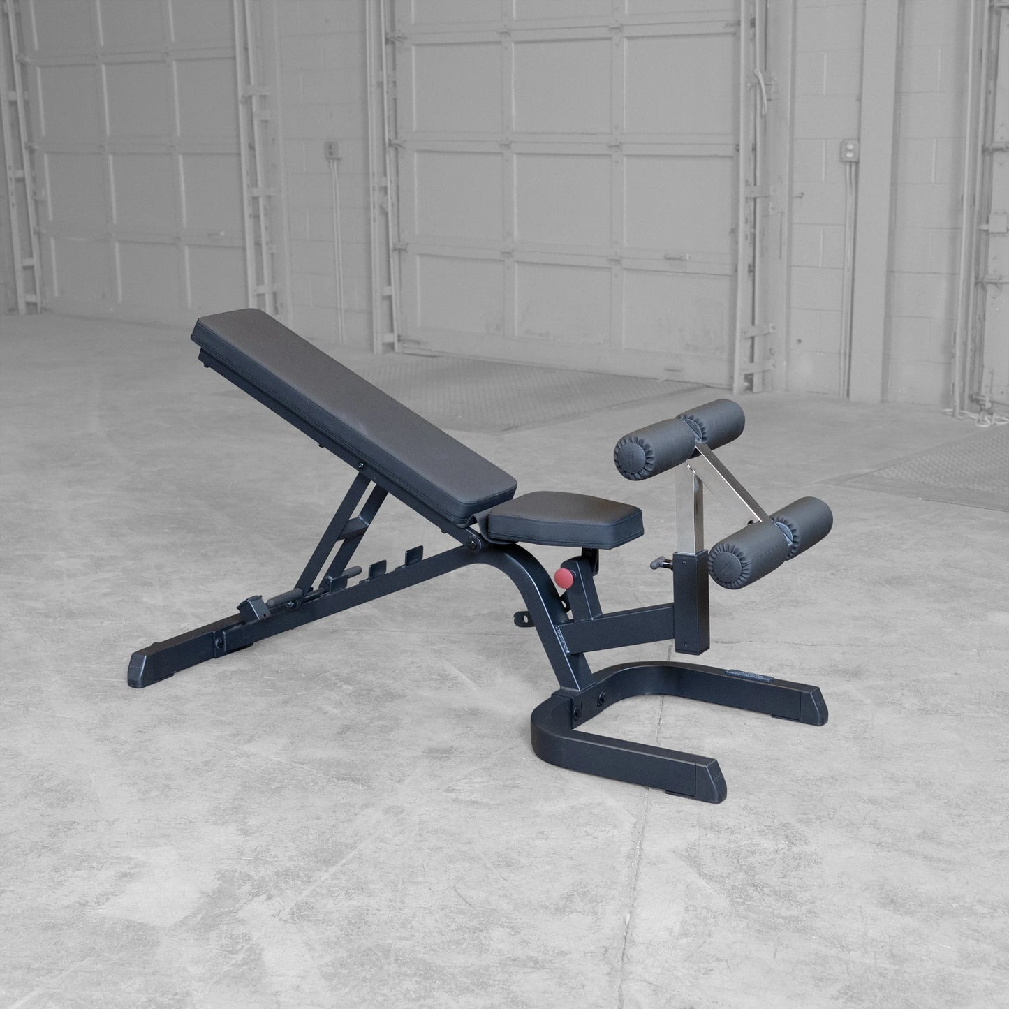 - GFID71B Heavy Duty Adjustable Bench with Leg Hold down Included - BLACK