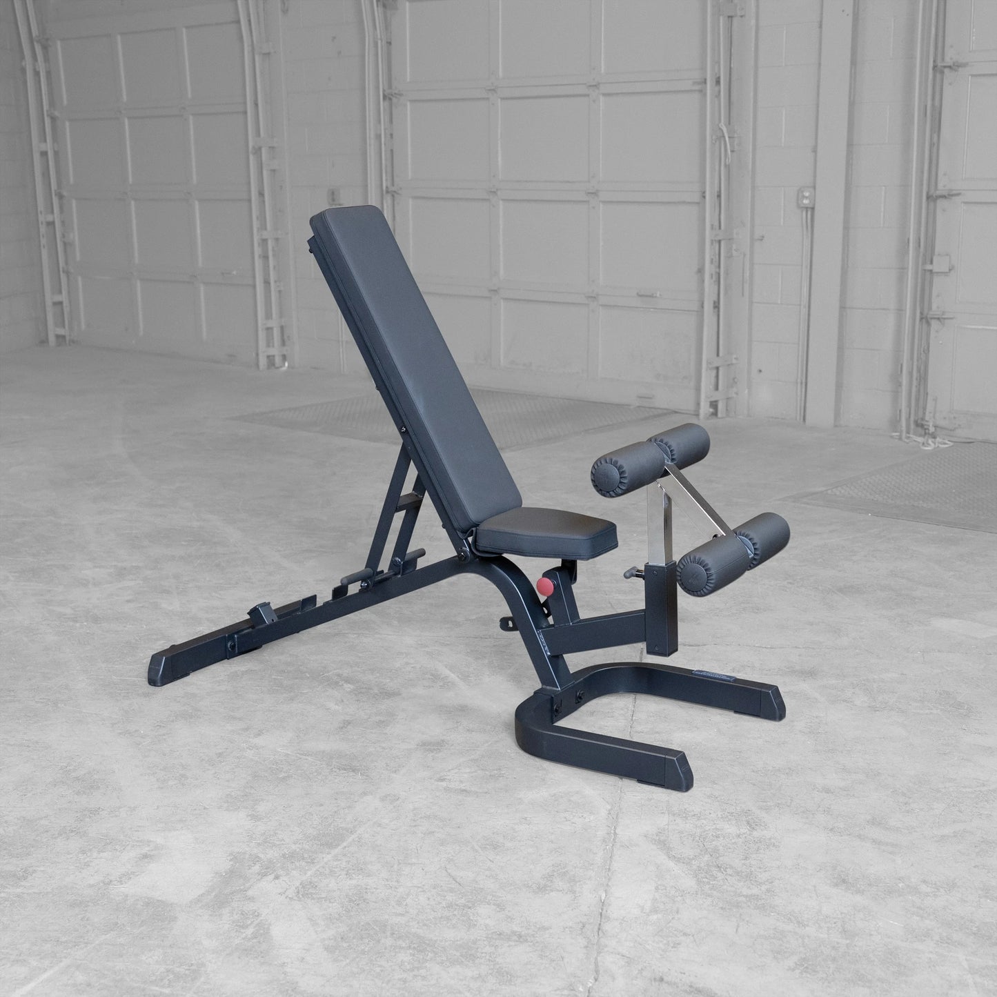 - GFID71B Heavy Duty Adjustable Bench with Leg Hold down Included - BLACK