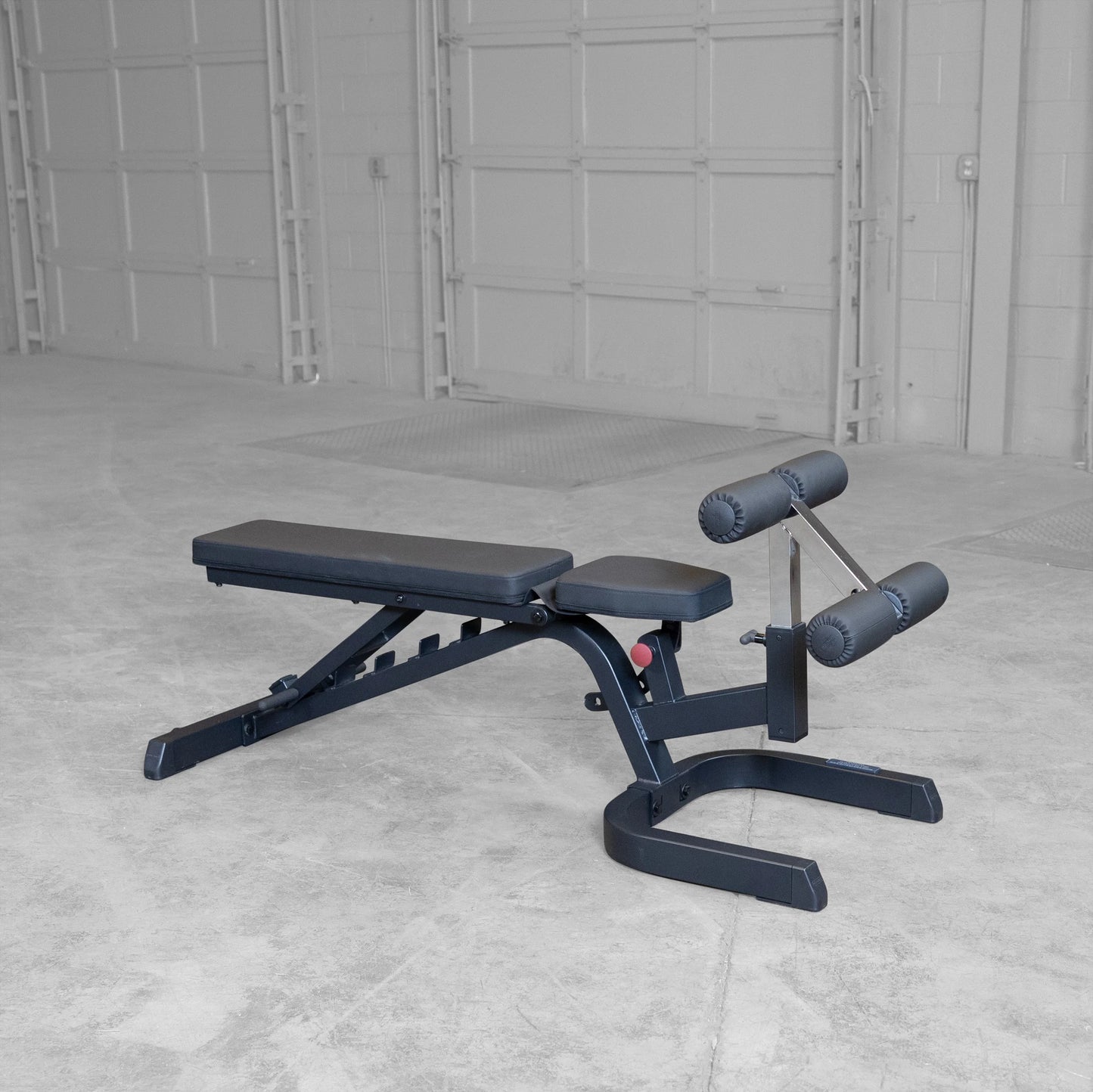 - GFID71B Heavy Duty Adjustable Bench with Leg Hold down Included - BLACK